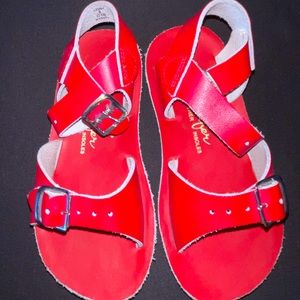 sam Sam Surfer red leather sandals